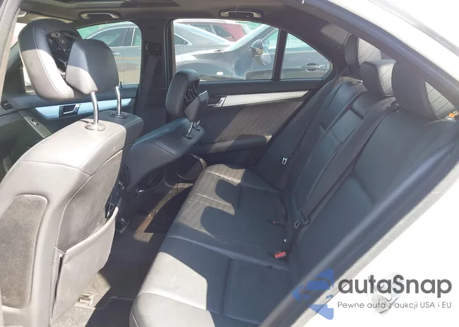 WDDGF81X38F111647: 43377529