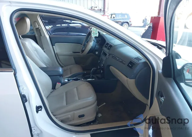 3FAHP0JA5AR217962: 43377555