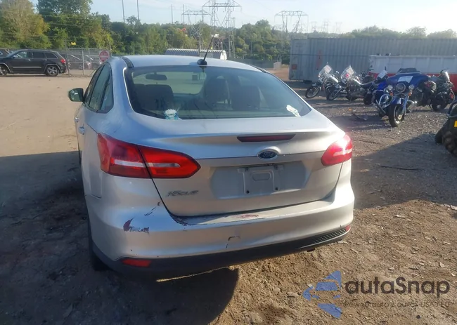 1FADP3F21GL338531: 43377579