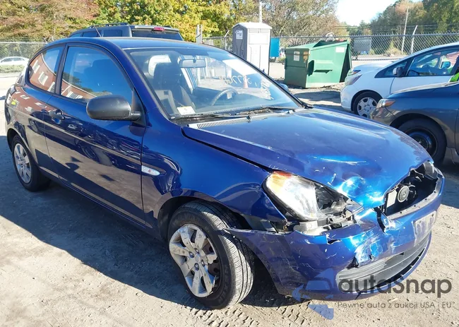 KMHCM3AC4BU195927: 43377618