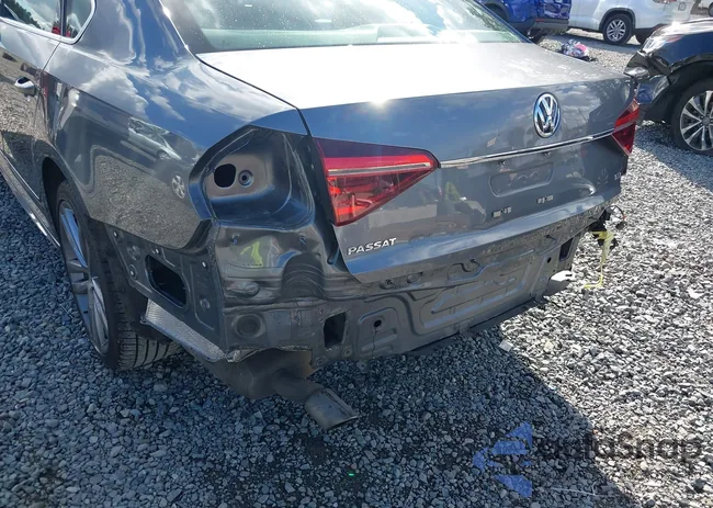 1VWDT7A38HC059590: 43378749