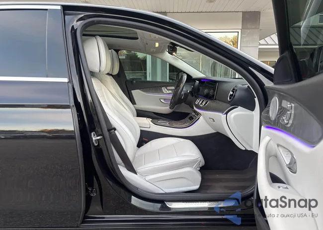 W1KZF8DB2MA923666: 43378911