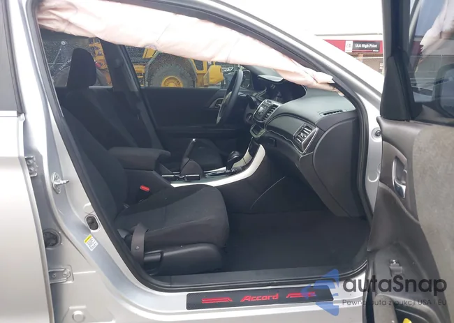 1HGCR2F34DA122653: 43378985