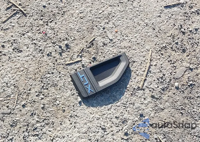 3FTTW8E30PRA93173: 43379051