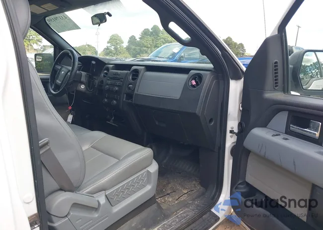 1FTMF1CM2EKG22860: 43379159