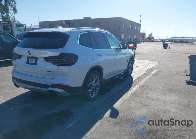 5UX53DP0XR9T38801: 43379182