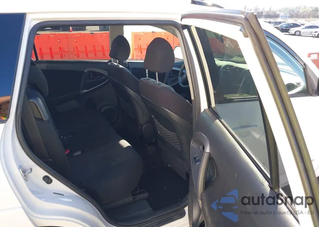 JTMBD32V975068186: 43378403