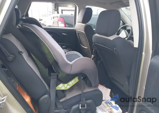 3D4GG57V09T601498: 43378449