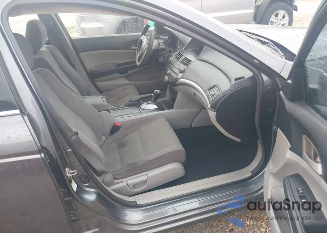 1HGCP2F36CA042095: 43378474