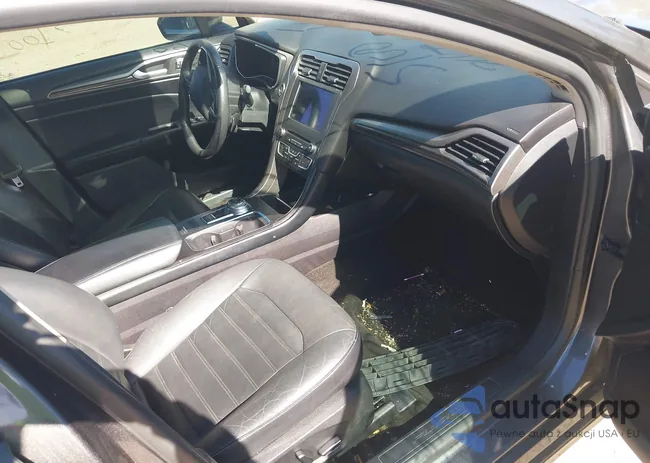 3FA6P0HD0JR195943: 43379664