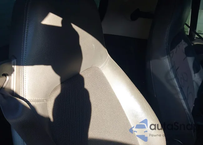 WMEEJ31X28K119962: 43379666