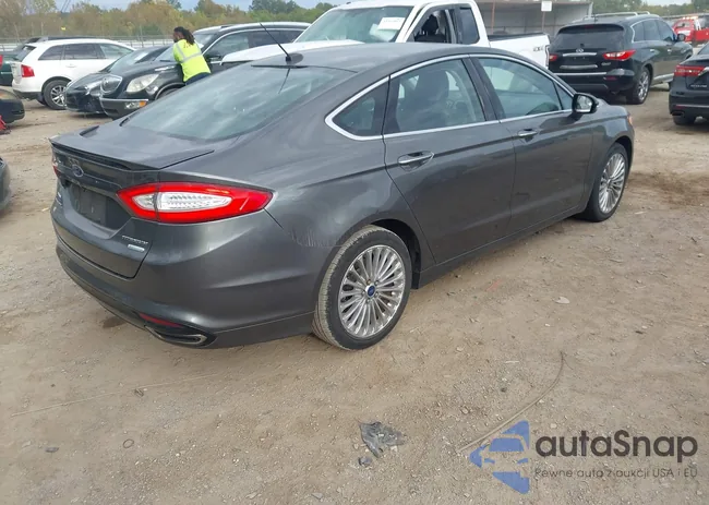 3FA6P0K95GR243367: 43379709