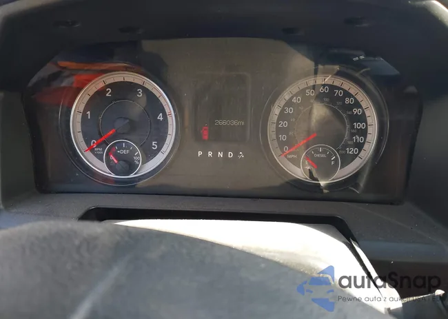 3C6UR5DL7HG652668: 43379804