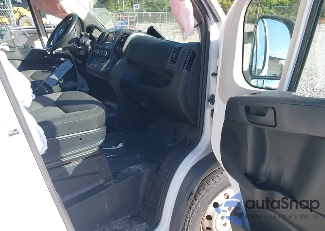 3C6TRVNG0FE519885: 43379943