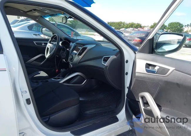 KMHTC6AD1FU237831: 43379985