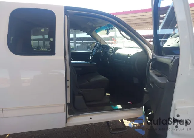 1GCRCSE06BZ368894: 43380018