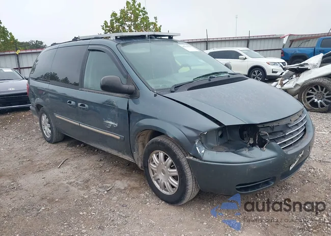 2C4GP54L15R392592: 43379315