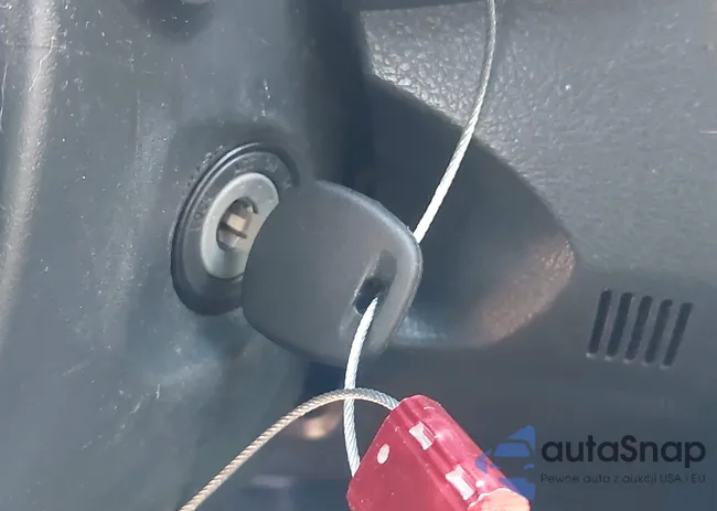 2T1BU4EE3BC709216: 43379522