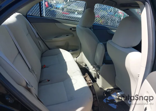 2T1BU40E09C044972: 43379653