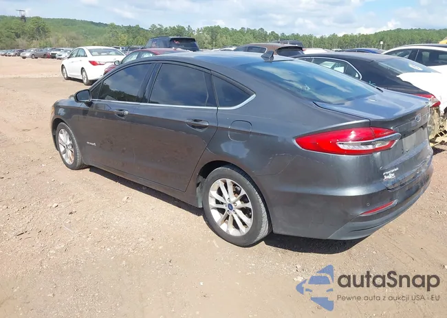 3FA6P0LU2KR109895: 43380719