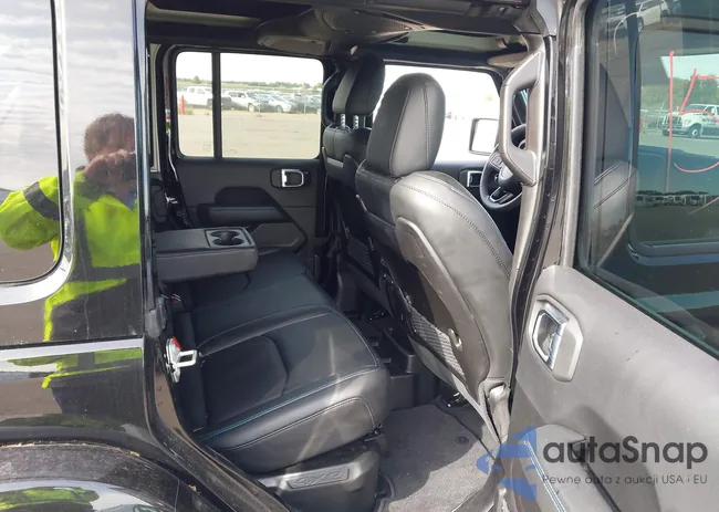 1C4RJXR66RW249966: 43380775