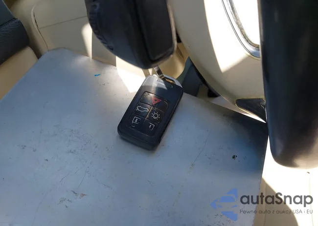 YV440MDK4G2821098: 43380852