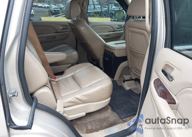 1GYFK23249R114664: 43380961