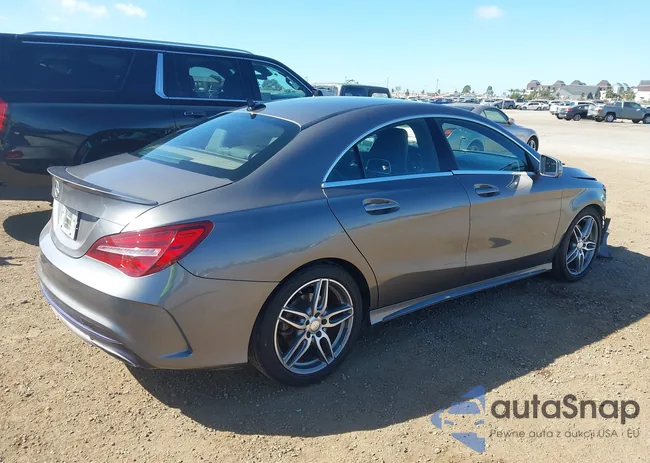 WDDSJ4EB2HN427188: 43381025