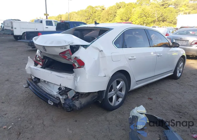 1VWCN7A30CC108439: 43381148