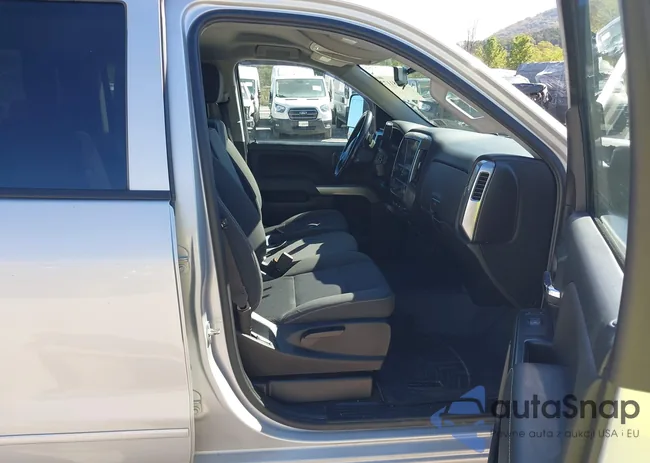 1GCVKREC0JZ258216: 43381173