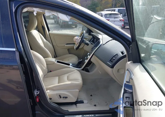 YV4902RK8F2666217: 43380307