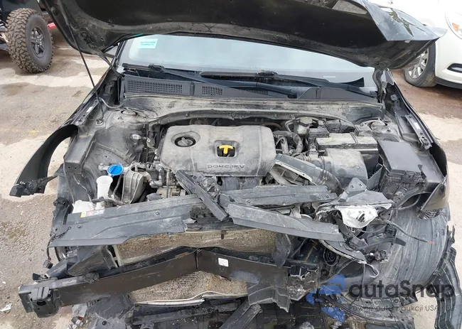 3KPF24AD6LE140076: 43381678