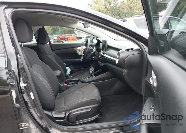 3KPF24AD6LE140076: 43381678