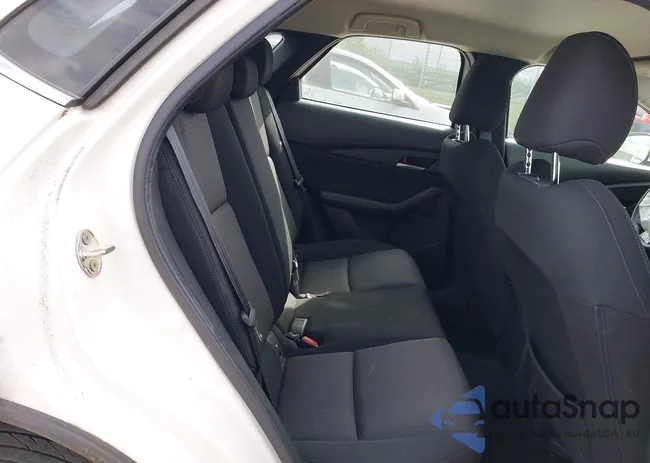 3MVDMBAL8NM445731: 43381831