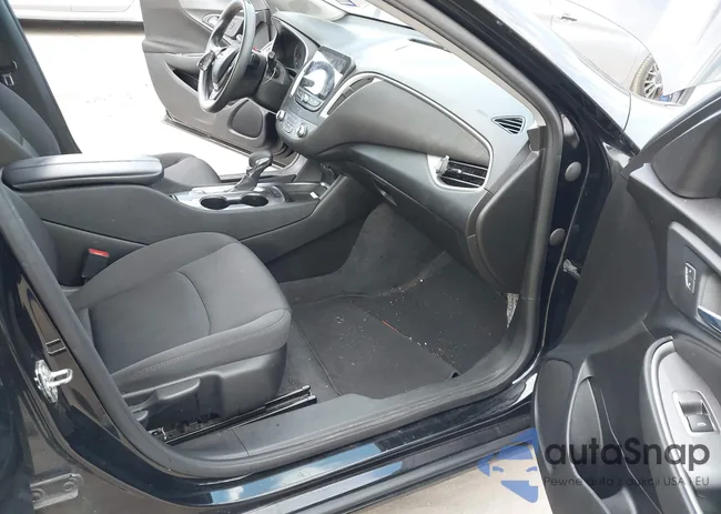 1G1ZD5ST3NF145305: 43381990