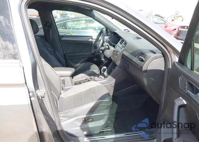 3VV4B7AX1NM056132: 43382124