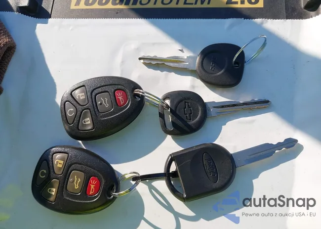 1GNKVLED1CJ145075: 43382225