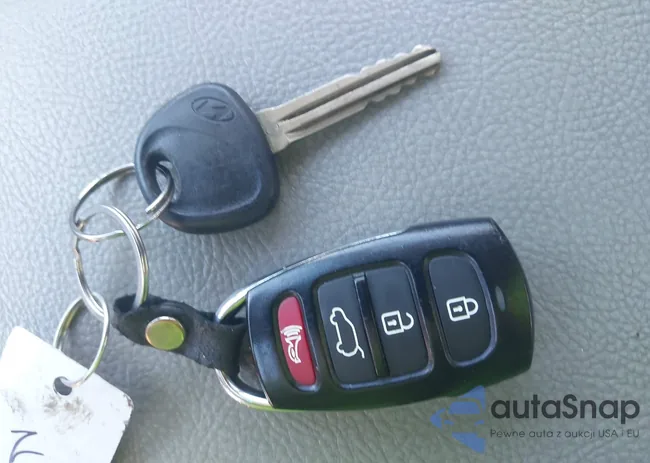 KM8NU4CC5CU204681: 43381468