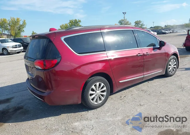 2C4RC1BG0HR703050: 43381493