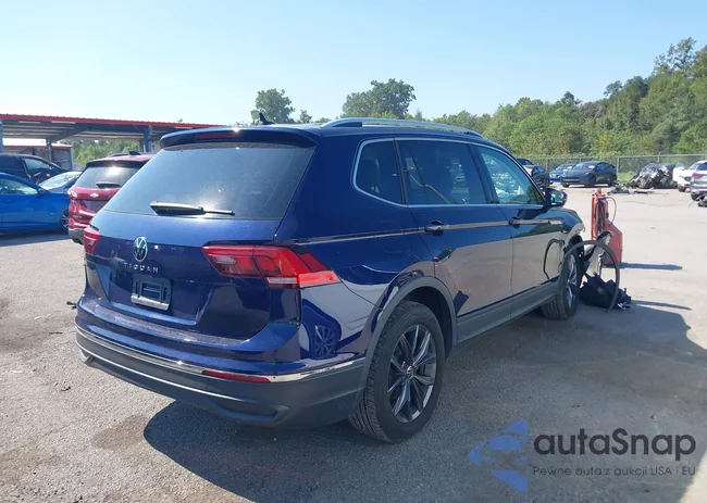 3VV3B7AX3PM000904: 43381535