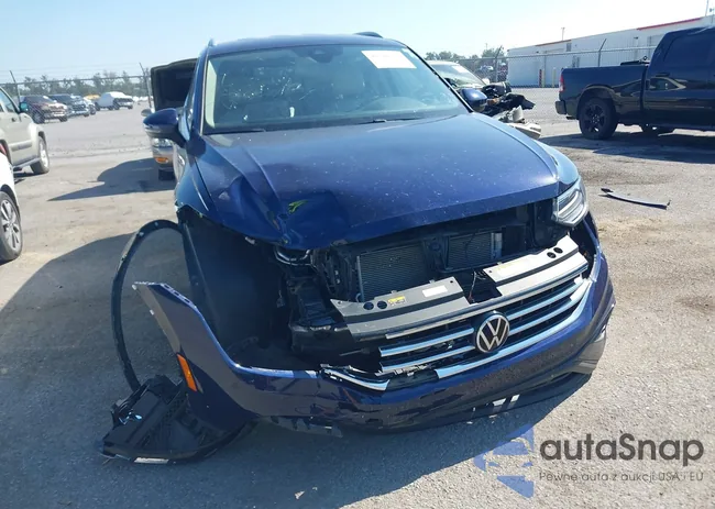 3VV3B7AX3PM000904: 43381535