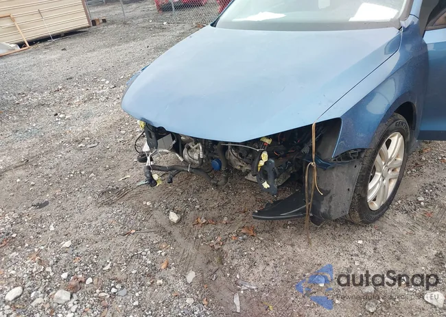 3VW2B7AJ5JM225514: 43381561