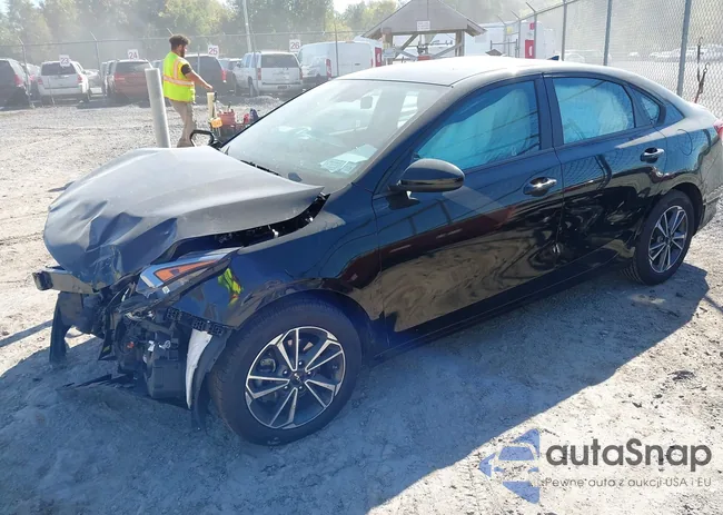 3KPF24AD2PE519484: 43382652