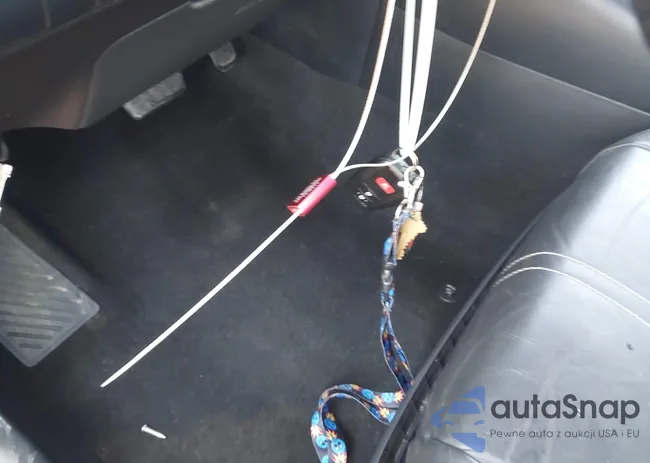 JTNK4RBE0K3041428: 43382899