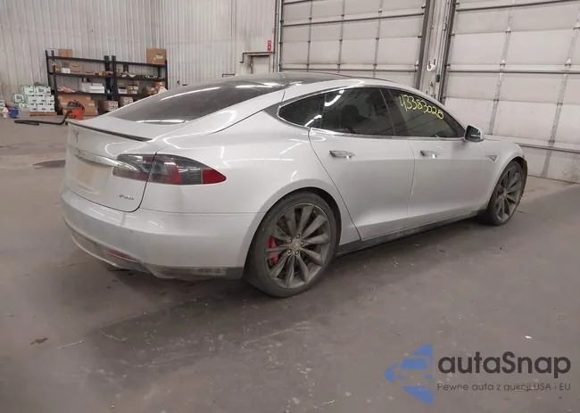 5YJSA1H16EFP35678: 43383025