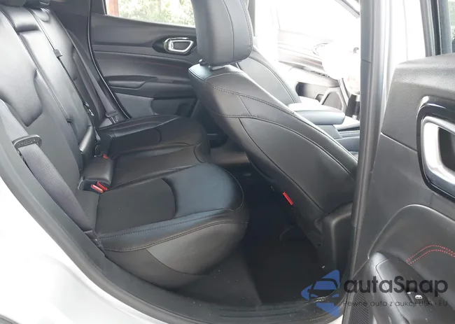 3C4NJDDN1RT149517: 43382334