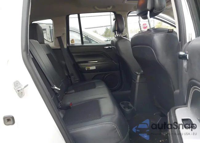 1C4NJDEBXED852991: 43382416