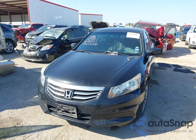 1HGCP2F82BA063021: 43384019