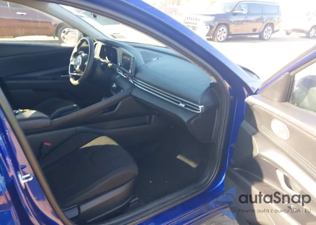 KMHLM4AGXNU244013: 43384179