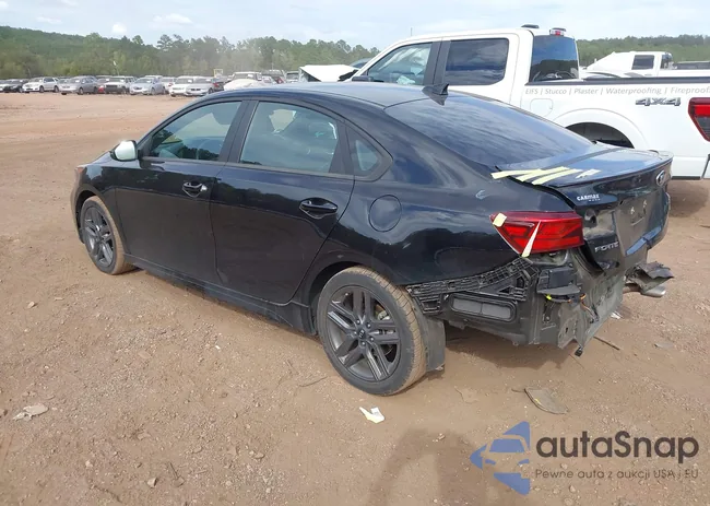 3KPF34AD2ME386007: 43383418